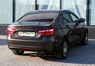 Подержанный автомобиль LADA (ВАЗ) Vesta Sedan 2019 года (5 фото)
