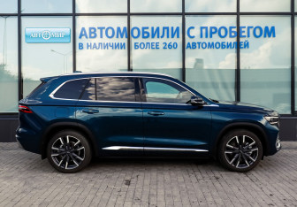 Подержанный автомобиль Geely Monjaro 2024 года (6 фото)