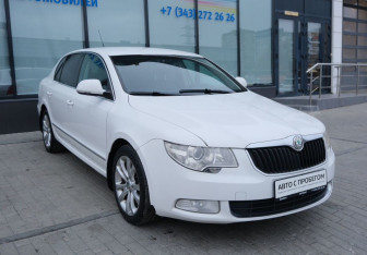Подержанный автомобиль Skoda Superb Liftback 2008 года (7 фото)