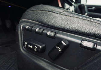 Подержанный автомобиль Volvo XC70 2006 года (16 фото)