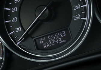 Подержанный автомобиль Mazda CX-5 2016 года (18 фото)