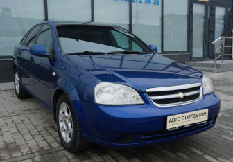 Подержанный автомобиль Chevrolet Lacetti Sedan 2012 года (7 фото)