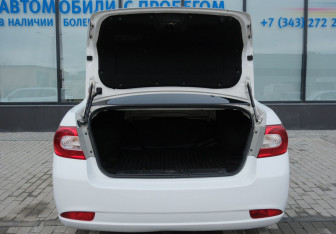Подержанный автомобиль Chevrolet Epica 2010 года (18 фото)