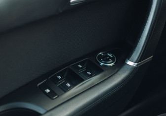 Подержанный автомобиль Hyundai i40 Sedan 2013 года (13 фото)