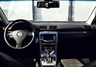 Подержанный автомобиль Volkswagen Passat Sedan 2008 года (18 фото)