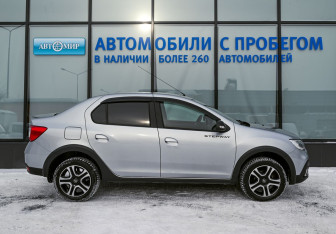 Подержанный автомобиль Renault Logan Sedan 2022 года (6 фото)