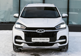 Подержанный автомобиль Chery Tiggo 8 2021 года (8 фото)