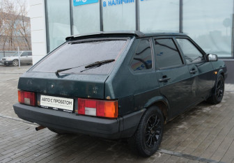 Подержанный автомобиль LADA (ВАЗ) 2109 Hatchback 2003 года (5 фото)