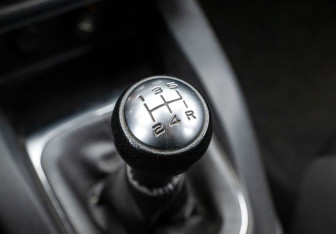 Подержанный автомобиль Citroen C4 Hatchback 2012 года (16 фото)