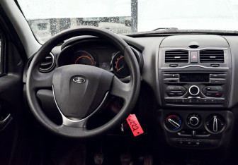 Подержанный автомобиль LADA (ВАЗ) Granta Liftback 2019 года (17 фото)