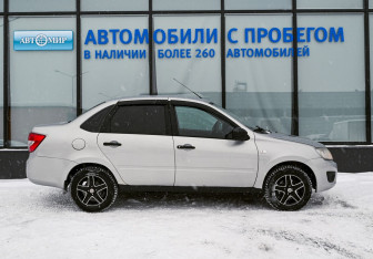 Подержанный автомобиль LADA (ВАЗ) Granta Sedan 2017 года (6 фото)