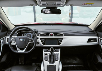 Подержанный автомобиль Geely Atlas 2021 года (12 фото)