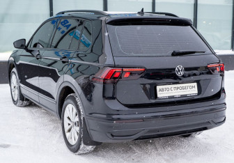 Подержанный автомобиль Volkswagen Tiguan 2021 года (4 фото)