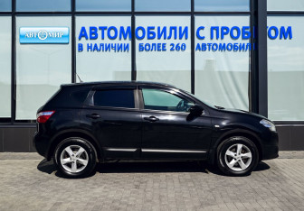 Подержанный автомобиль Nissan Qashqai 2012 года (6 фото)