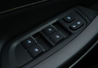 Подержанный автомобиль Москвич 3 2024 года (11 фото)