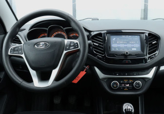 Подержанный автомобиль LADA (ВАЗ) Vesta Wagon 2019 года (10 фото)