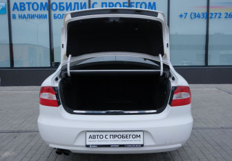 Подержанный автомобиль Skoda Superb Liftback 2008 года (17 фото)