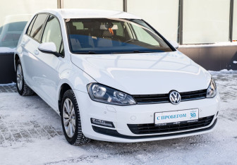 Подержанный автомобиль Volkswagen Golf Hatchback 2015 года (7 фото)