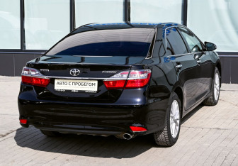 Подержанный автомобиль Toyota Camry Sedan 2015 года (5 фото)