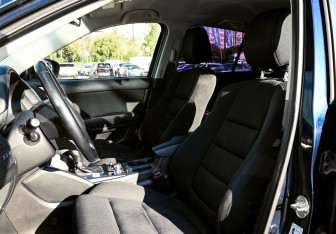 Подержанный автомобиль Mazda CX-5 2015 года (16 фото)