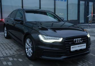 Подержанный автомобиль Audi A6 Sedan 2012 года (7 фото)