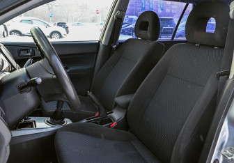 Подержанный автомобиль Mitsubishi Lancer Wagon 2007 года (9 фото)