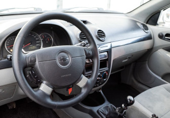 Подержанный автомобиль Chevrolet Lacetti Hatchback 2005 года (10 фото)