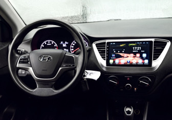 Подержанный автомобиль Hyundai Solaris Sedan 2018 года (19 фото)