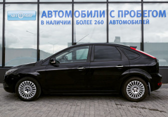 Подержанный автомобиль Ford Focus Hatchback 2009 года (2 фото)