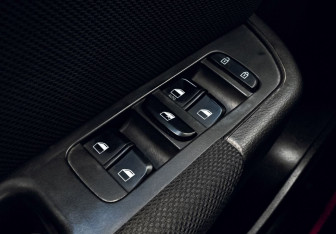 Подержанный автомобиль Brilliance V5 2015 года (12 фото)