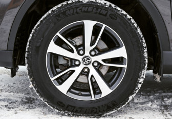 Подержанный автомобиль Toyota RAV4 2018 года (21 фото)