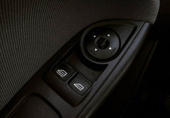 Подержанный автомобиль Ford Focus Hatchback 2011 года (12 фото)