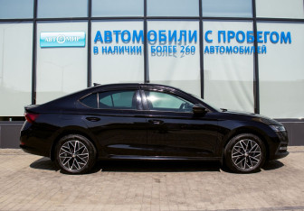 Подержанный автомобиль Skoda Octavia Liftback 2020 года (6 фото)