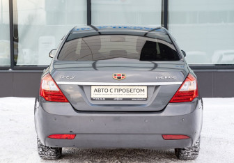 Подержанный автомобиль Geely Emgrand EC7 Sedan 2014 года (4 фото)