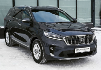 Подержанный автомобиль Kia Sorento 2018 года (7 фото)
