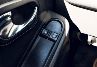 Подержанный автомобиль Renault Duster 2017 года (14 фото)
