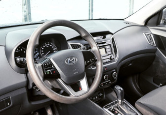 Подержанный автомобиль Hyundai Creta 2019 года (15 фото)