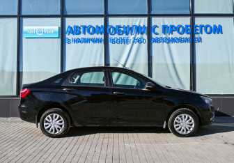 Подержанный автомобиль LADA (ВАЗ) Vesta Sedan 2021 года (6 фото)