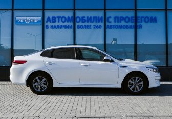 Подержанный автомобиль Kia Optima Sedan 2016 года (6 фото)
