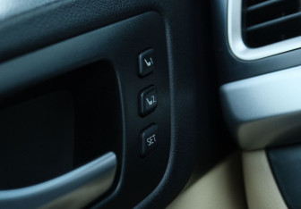 Подержанный автомобиль Toyota Highlander 2014 года (14 фото)