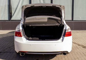 Подержанный автомобиль Honda Accord Sedan 2013 года (20 фото)