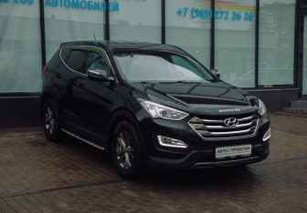 Подержанный автомобиль Hyundai Santa Fe 2012 года (7 фото)
