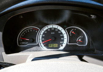 Подержанный автомобиль Daewoo Nexia Sedan 2010 года (9 фото)