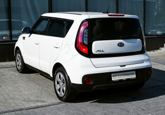 Подержанный автомобиль Kia Soul 2018 года (3 фото)