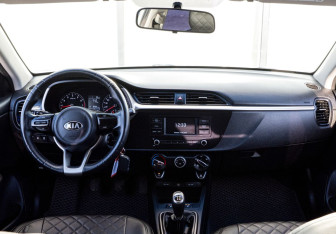 Подержанный автомобиль Kia Rio Sedan 2020 года (12 фото)
