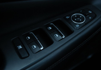 Подержанный автомобиль Hyundai Santa Fe 2018 года (11 фото)