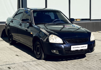 Подержанный автомобиль LADA (ВАЗ) Priora Sedan 2007 года (7 фото)