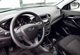 Подержанный автомобиль LADA (ВАЗ) Vesta Sedan 2018 года (13 фото)