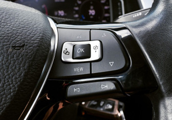 Подержанный автомобиль Volkswagen Tiguan 2019 года (13 фото)