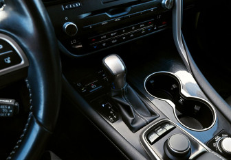 Подержанный автомобиль Lexus RX 2018 года (16 фото)